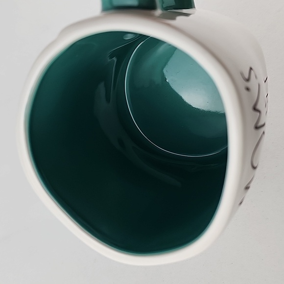 ⭐2/ $50⭐️ Rae Dunn Artisan Ceramic White Green Mug Large Letters MOM'S THE BEST - Picture 6 of 10